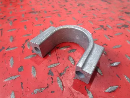 21720851 VOLVO Кронштейн воздушного фильтра