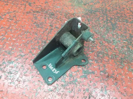 5010491315 RENAULT Кронштейн бампера левый