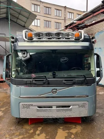 82154773 VOLVO Капот, Отсутствует