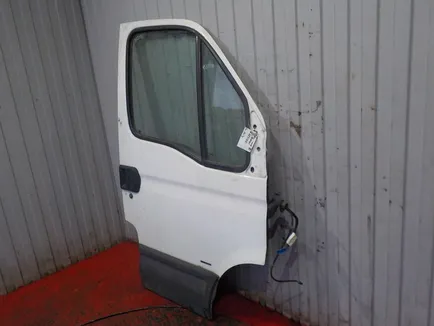 Дверь передняя правая IVECO