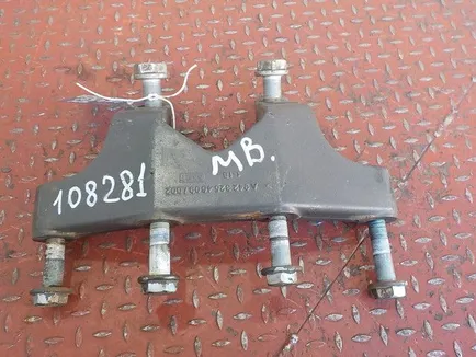 9423254609 MERCEDES Кронштейн V-образной тяги