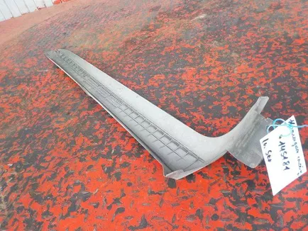 504045319 IVECO Накладка стойки, Отсутствует