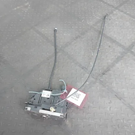 9607230001 MERCEDES Замок двери
