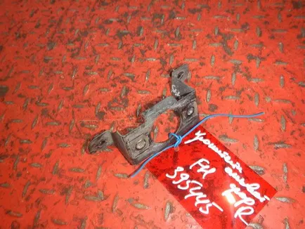 20467440 VOLVO Кронштейн форсунки омывателя фар