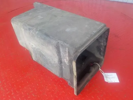 5010505632 RENAULT Ящик инструментальный