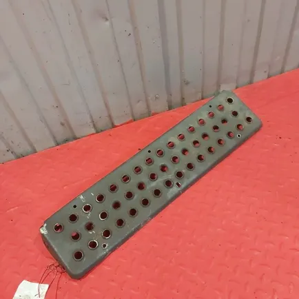 81416150045 MAN Накладка подножки