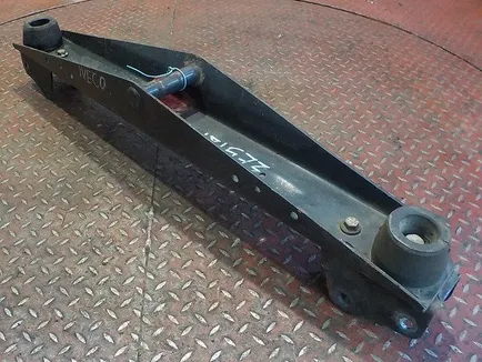 41011640 IVECO Траверса