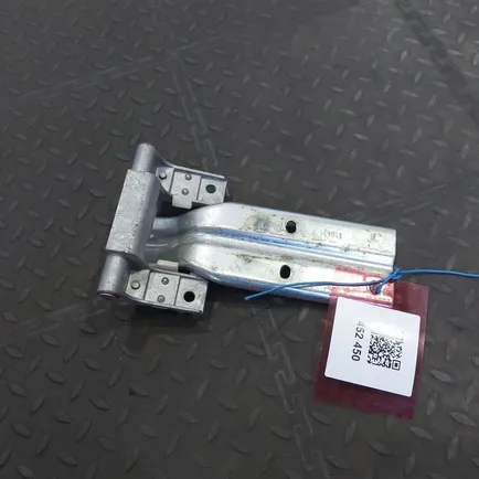 9607501351 MERCEDES Петля бардачка