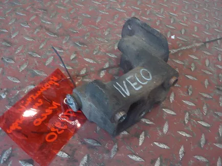 500346543 IVECO Кронштейн генератора