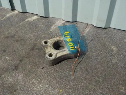 7420997334 RENAULT Крюк буксировочный, Отсутствует
