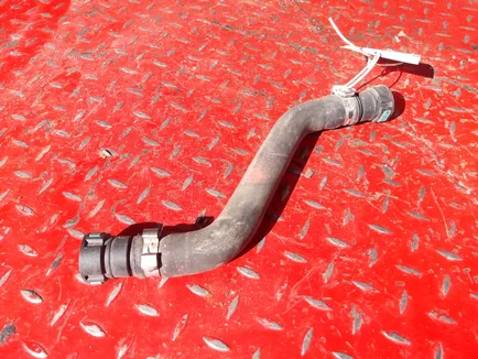 21611079 VOLVO Трубка отопителя