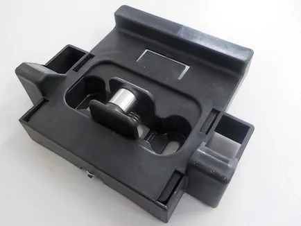 76186 AUGER Замок капота