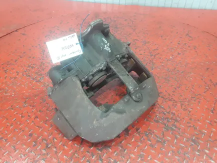 21487595 VOLVO Суппорт задний левый