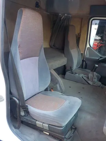 5010563473 RENAULT Сиденье правое