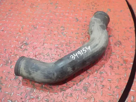 21171767 VOLVO Патрубок водяной