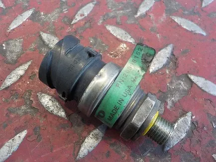 20398152 VOLVO Датчик кондиционера