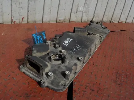 22208683 VOLVO Крышка двигателя