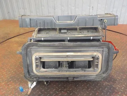 48309061 MERCEDES Корпус отопителя, Отсутствует