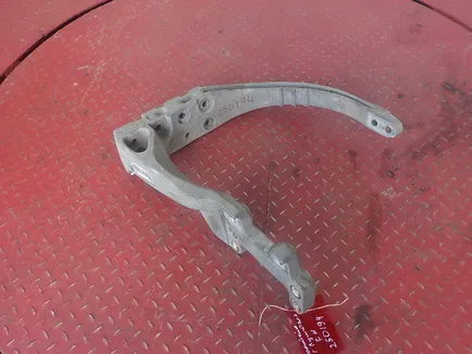 21638271 VOLVO Кронштейн глушителя