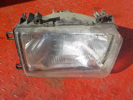 1227609 DAF Фара правая, Отсутствует