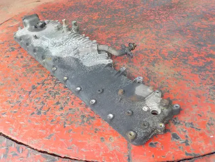 20536623 VOLVO Крышка двигателя