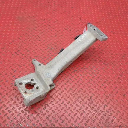 5010623021 RENAULT Кронштейн бампера правый