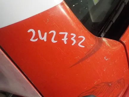 81624100128 MAN Накладка стойки, Отсутствует