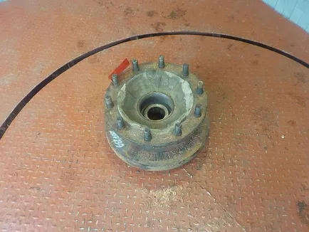 85101818 VOLVO Ступица передняя, Отсутствует