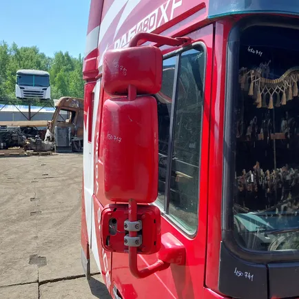 1608144 DAF Кронштейн зеркала, Отсутствует