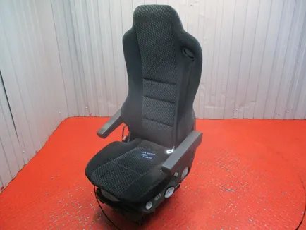 9439102602 MERCEDES Сиденье левое