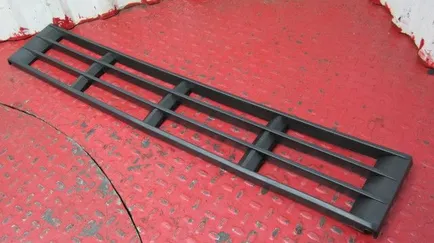 SP40100020 SIMPECO Решетка передняя