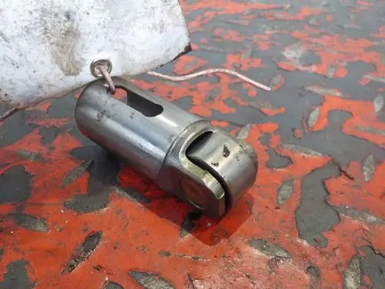 1645642 DAF Толкатель