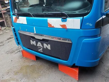 81611106042 MAN Капот, Отсутствует