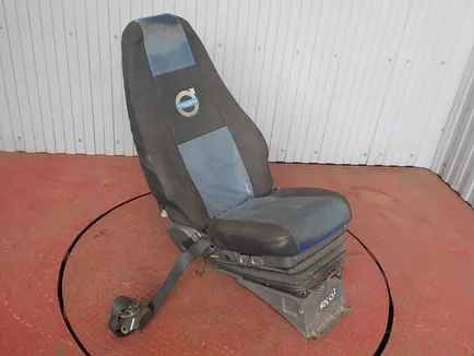 20591486 VOLVO Сиденье правое