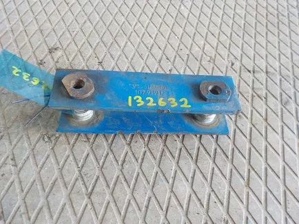 1079192 VOLVO Серьга рессоры