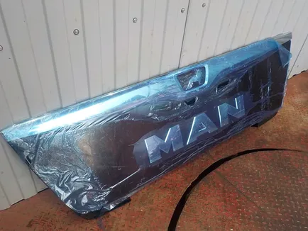 81611506106 MAN Решетка передняя