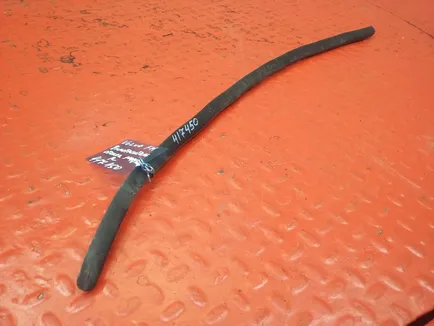82880827 VOLVO Уплотнитель стекла