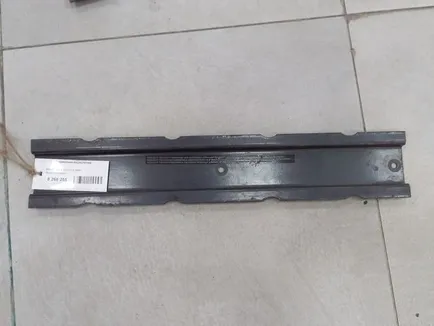 20859341 VOLVO Крепление аккумулятора