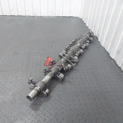 1547077 VOLVO Рокерный вал