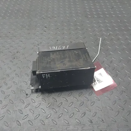 8156774 VOLVO Преобразователь напряжения