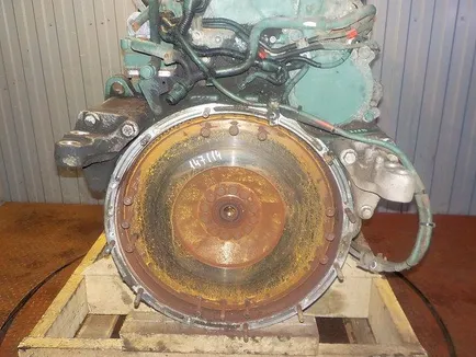 20564250 VOLVO Кожух маховика