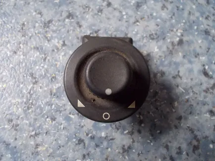 5010271228 RENAULT Переключатель регулировки зеркала