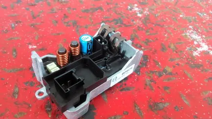 5HL351029061 BEHR Реостат отопителя