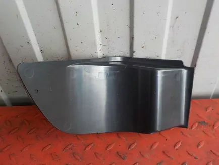 M3100130 MARSHALL Накладка бампера