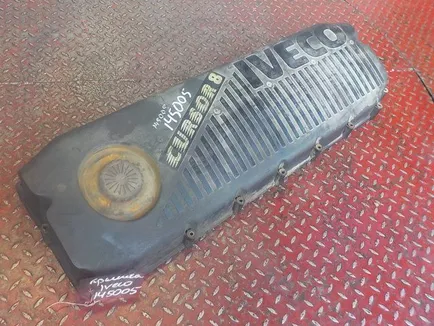500354345 IVECO Клапанная крышка