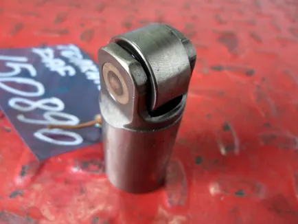 1645642 DAF Толкатель