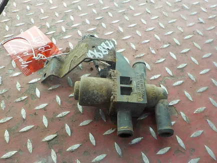 28302784 MERCEDES Кран печки, Отсутствует