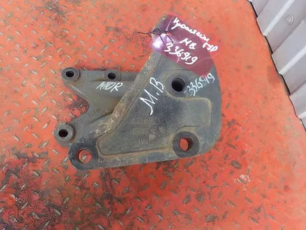 9584610140 MERCEDES Кронштейн гидроусилителя
