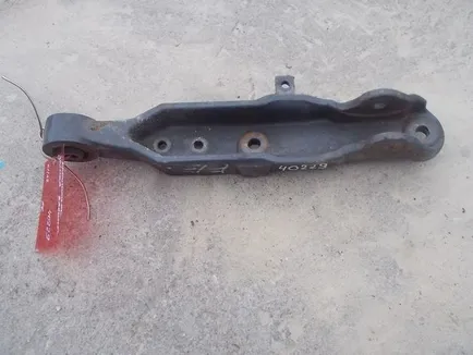 5010552461 RENAULT Кронштейн замка кабины