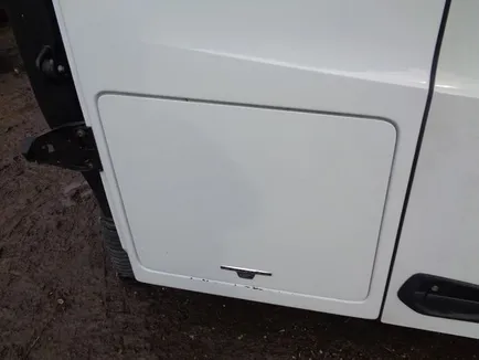 9607502903 MERCEDES Крышка бардачка, Отсутствует